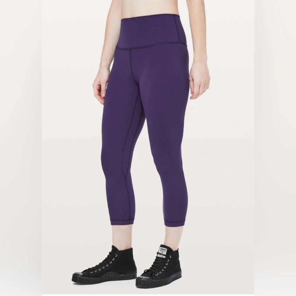 Lululemon Athletica Align Cropped 21” Purple High-Waisted Leggings size 4